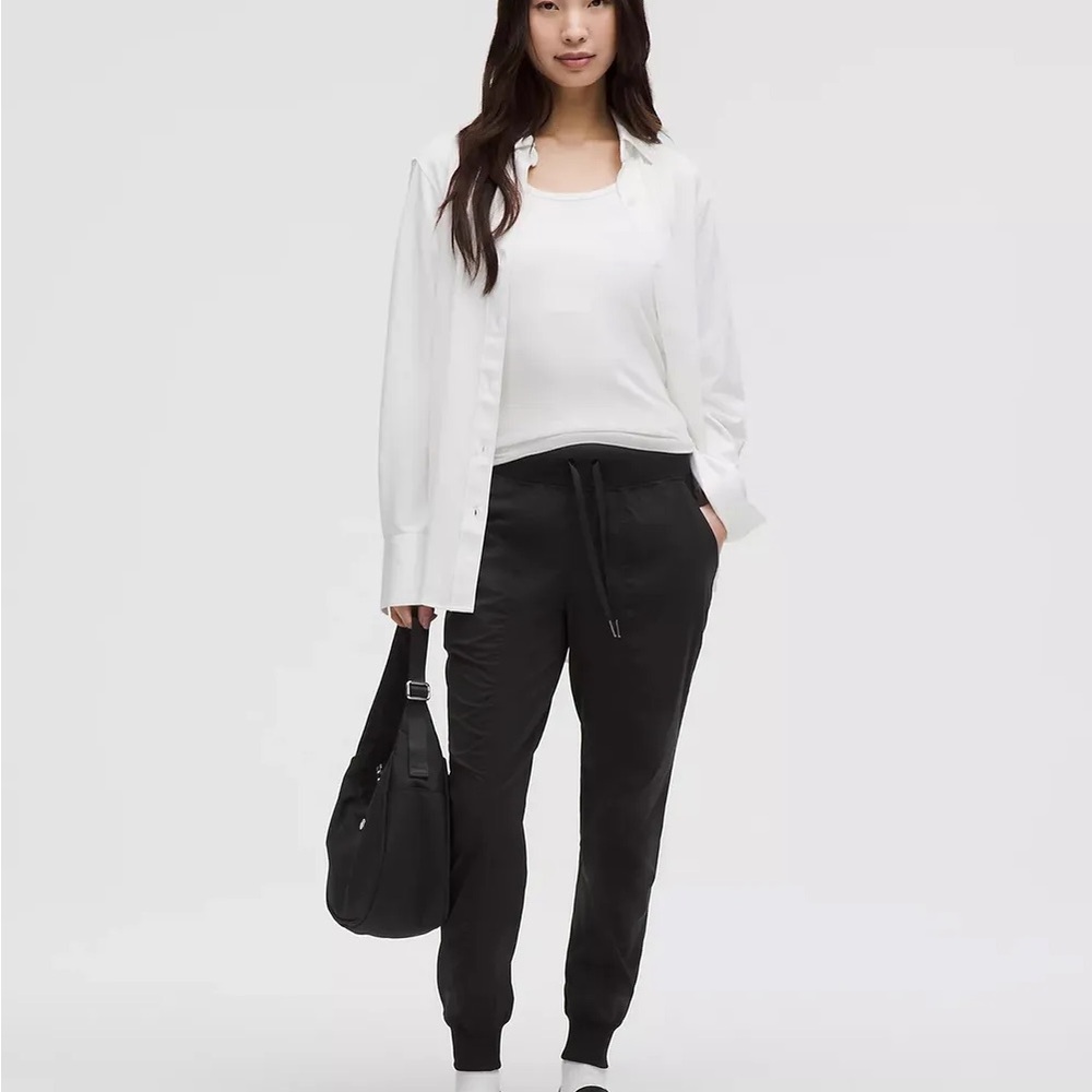 Black Women's Jogger Pant with Drawstring Waist Lululemon